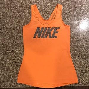 SUPER CUTE NIKE PRO orange dri fit tank top